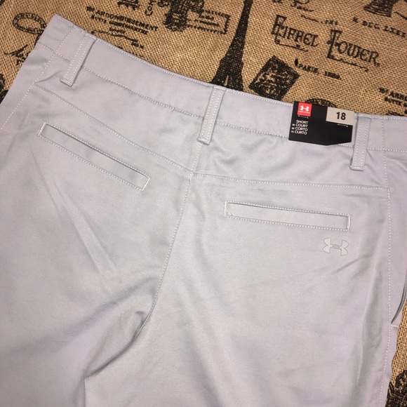 Under Armour NWT! Loose Grey Short Size 18 - Picture 10 of 14